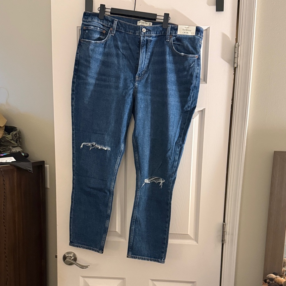 Abercrombie & Fitch Women's Blue Skinny Jeans